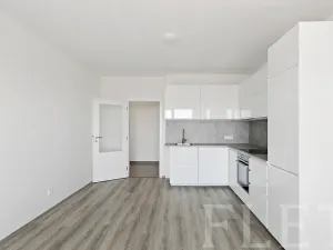 Prodej bytu 2+kk, Praha - Hloubětín, Za černým mostem, 55 m2
