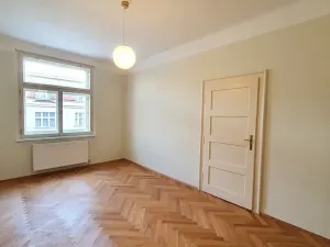 Pronájem bytu 3+1, Praha - Vinohrady, Slezská, 100 m2
