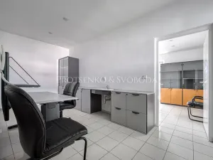 Prodej kanceláře, Křižanov, Benešovo náměstí, 530 m2