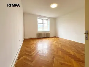 Prodej bytu 4+1, Jindřichův Hradec, Nádražní, 116 m2