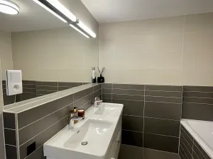 Pronájem bytu 3+kk, Praha, Na pomezí, 87 m2