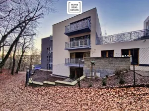 Prodej obchodního prostoru, Karlovy Vary, Šumavská, 150 m2