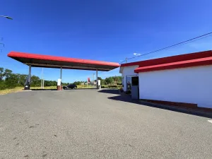 Prodej obchodního prostoru, Kly, 781 m2