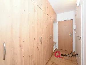 Pronájem bytu 2+kk, Praha - Řepy, Španielova, 37 m2