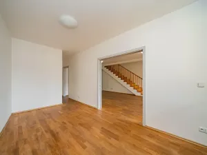 Pronájem kanceláře, Praha - Smíchov, Štefánikova, 168 m2
