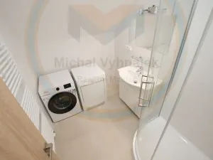 Pronájem bytu 2+kk, Klecany, Nám. Třebízského, 52 m2