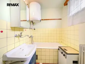 Prodej bytu 3+1, Čerčany, Družstevní, 64 m2