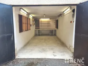 Pronájem garáže, Brno, Řezáčova, 18 m2