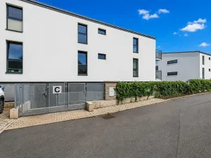 Prodej bytu 2+kk, Praha - Hrdlořezy, Mezilehlá, 51 m2