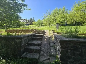 Prodej zahrady, Lomnička, 585 m2