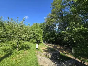 Prodej zahrady, Lomnička, 585 m2