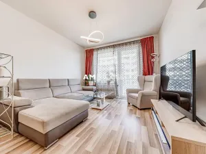 Pronájem bytu 3+kk, Praha - Strašnice, Zvěřinova, 82 m2