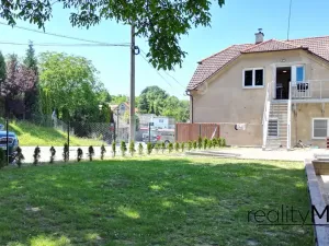 Pronájem ubytování, Dobrovice, 500 m2