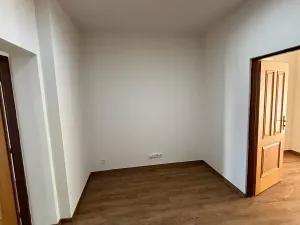 Pronájem kanceláře, Litvínov, náměstí Míru, 81 m2