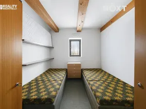 Prodej výrobních prostor, Hlubočany, 800 m2