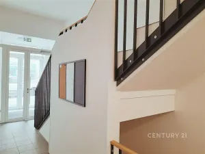 Pronájem bytu 2+kk, Praha, Plzeňská, 52 m2