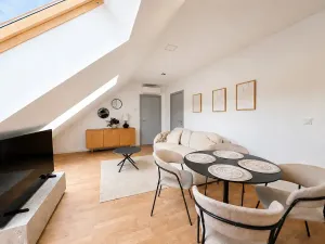 Prodej bytu 2+kk, Praha - Smíchov, Bieblova, 57 m2