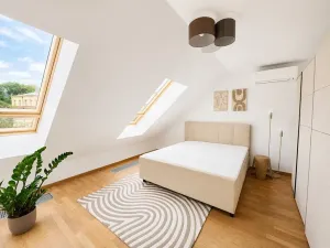 Prodej bytu 2+kk, Praha - Smíchov, Bieblova, 57 m2