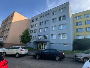 Pronájem bytu 1+1, Mělník, Kosmonautů, 42 m2