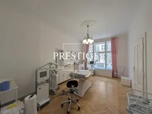 Pronájem obchodního prostoru, Praha - Josefov, Kaprova, 96 m2