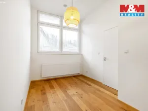 Pronájem bytu 2+kk, Praha - Vinohrady, Perucká, 37 m2
