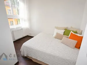 Pronájem bytu 1+1, Liberec, Tatranská, 27 m2