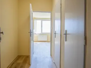 Pronájem bytu 1+kk, Praha, Jahodová, 25 m2