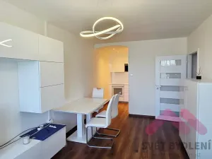 Pronájem bytu 2+kk, Praha - Kobylisy, Kaňkovského, 43 m2