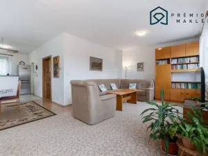 Prodej rodinného domu, Lubenec, Zahradní, 200 m2