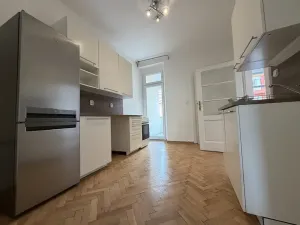 Pronájem bytu 2+kk, Praha - Holešovice, Tusarova, 64 m2