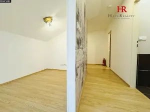 Pronájem bytu 2+kk, Benešov, Malé náměstí, 54 m2