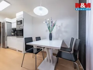 Prodej bytu 3+1, Praha - Stodůlky, Borovanského, 74 m2