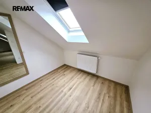 Pronájem kanceláře, Slavkov u Brna, 72 m2