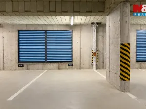 Pronájem garážového stání, Nymburk, Bobnická, 19 m2