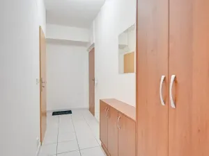 Pronájem bytu 2+kk, Olomouc, Handkeho, 53 m2