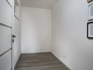 Prodej bytu 2+kk, Hradec Králové, Meruňková, 82 m2