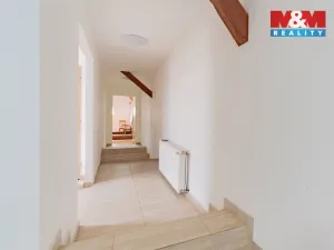 Pronájem atypického bytu, Sokolov, Staré náměstí, 200 m2
