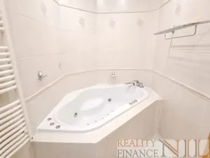 Prodej bytu 4+1, Plzeň, Rabštejnská, 92 m2