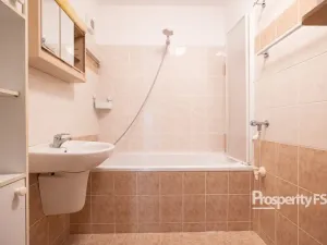 Prodej bytu 4+1, Praha - Háje, Anny Drabíkové, 79 m2