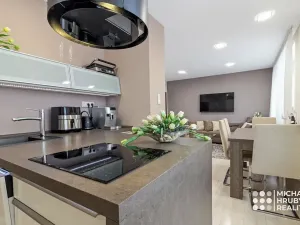 Prodej bytu 2+kk, Ostrava, Vrázova, 79 m2