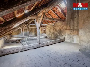 Prodej půdního prostoru, Praha, Husitská, 126 m2