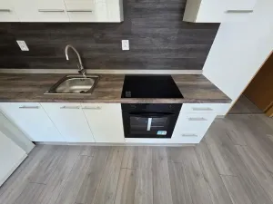Pronájem bytu 2+kk, Teplice, Svatopluka Čecha, 60 m2