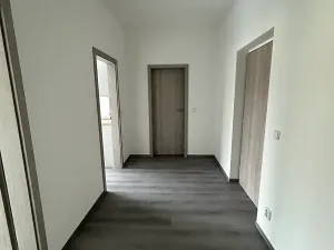 Pronájem bytu 2+kk, Milovice, Kaštanová, 49 m2