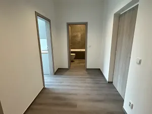 Pronájem bytu 2+kk, Milovice, Kaštanová, 49 m2
