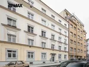 Pronájem bytu 1+1, Praha - Libeň, Andrštova, 44 m2