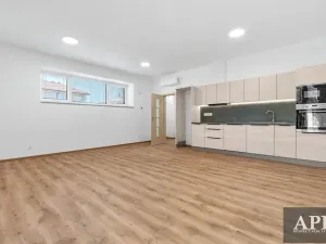 Pronájem bytu 1+kk, Strážnice, náměstí Svobody, 45 m2