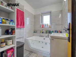 Prodej rodinného domu, Královice, 250 m2