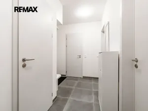 Pronájem bytu 3+kk, Praha - Hostivař, Nurmiho, 63 m2
