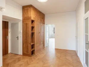 Pronájem bytu 4+kk, Praha - Holešovice, Veverkova, 111 m2