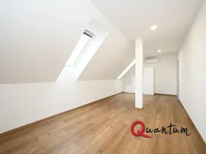 Pronájem rodinného domu, Praha - Holyně, Za Knotkem, 79 m2